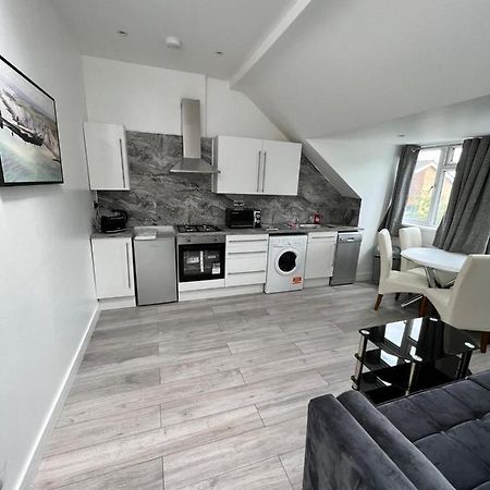 Lovely 2 Bedroom Flat With Roof Terrace In London Nw6 Εξωτερικό φωτογραφία