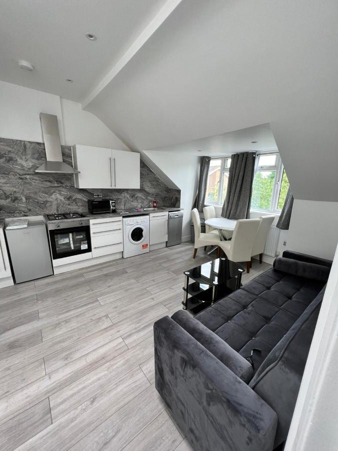 Lovely 2 Bedroom Flat With Roof Terrace In London Nw6 Εξωτερικό φωτογραφία