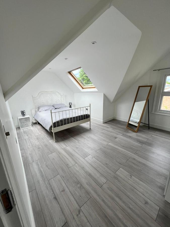 Lovely 2 Bedroom Flat With Roof Terrace In London Nw6 Εξωτερικό φωτογραφία